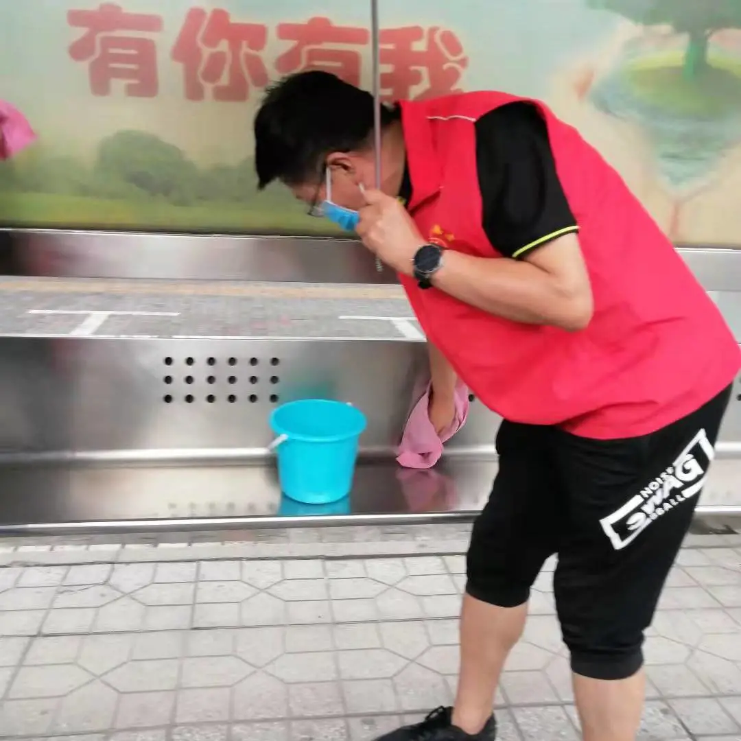 金昌市检察院两名干警被授予“最美志愿者”称号