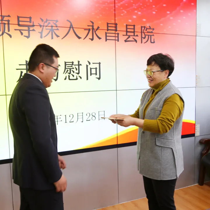 省检察院二级高级检察官陈冰如在金昌走访慰问基层检察干警