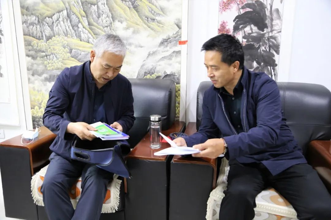张建明检察长走访党外代表人士