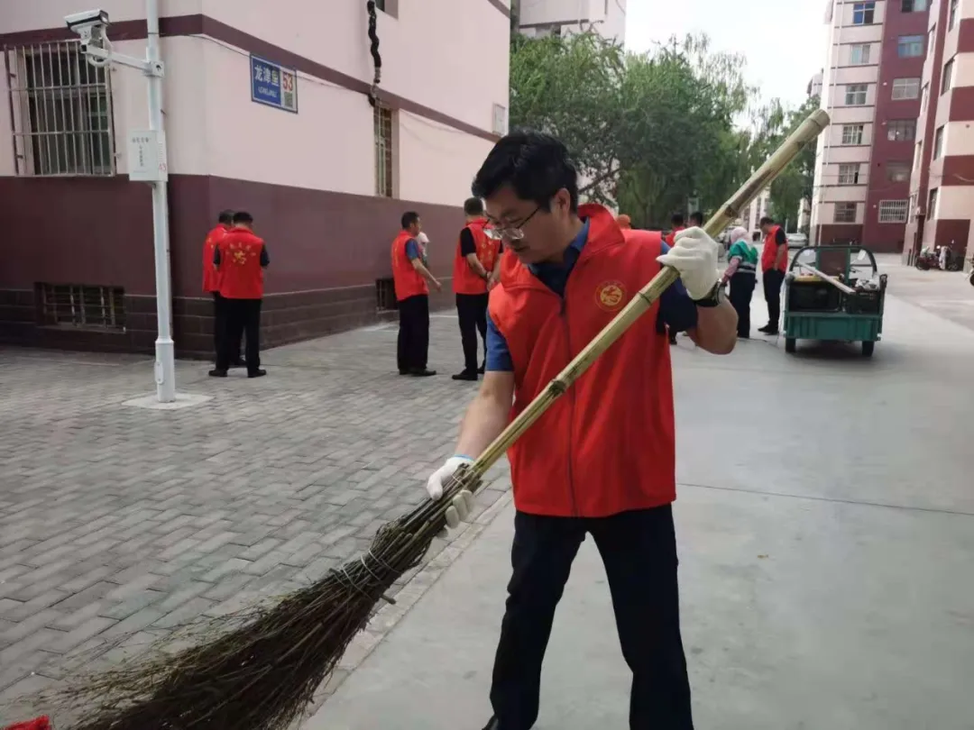 检察为民办实事 ‖ 金昌市检察院党总支组织党员到社区开展志愿服务活动